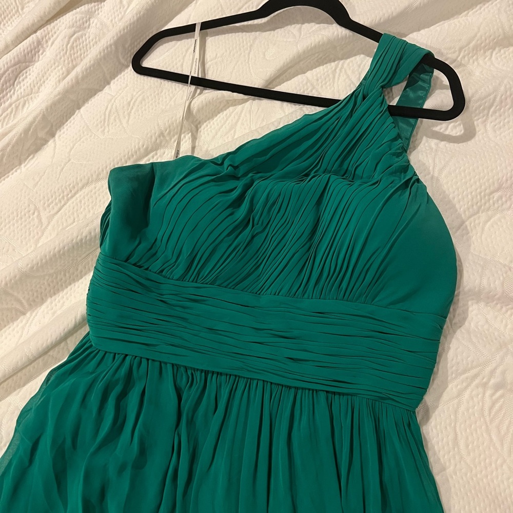 Formal Green One Shoulder Dress